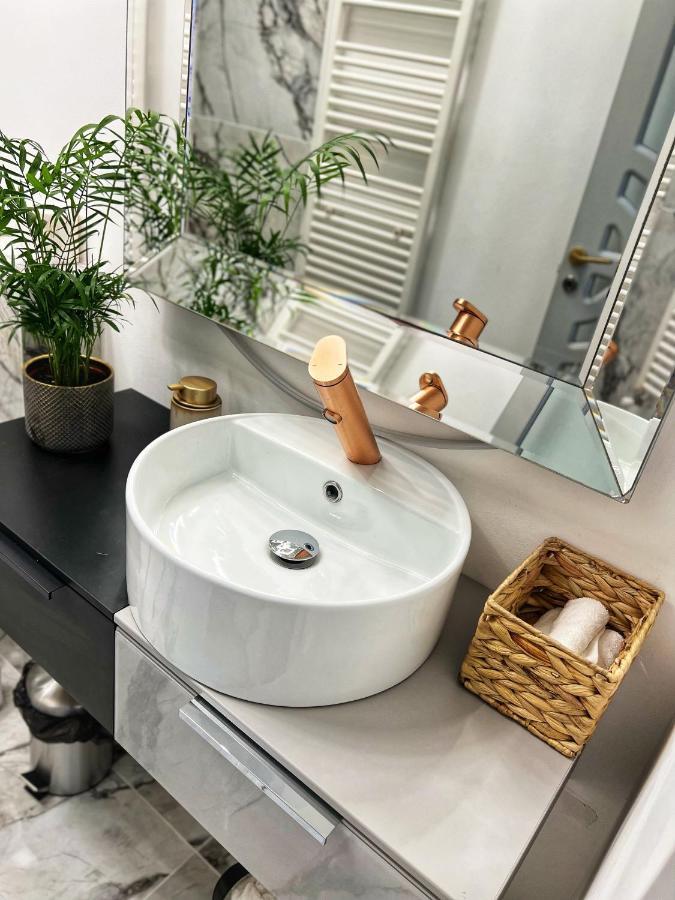 Musai Apartment Брашов Екстериор снимка